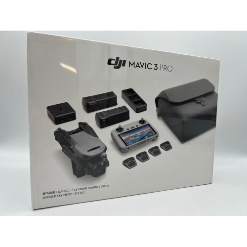 Квадрокоптер DJI Mavic 3 Fly More Combo в Казани DJI RC / с экраном