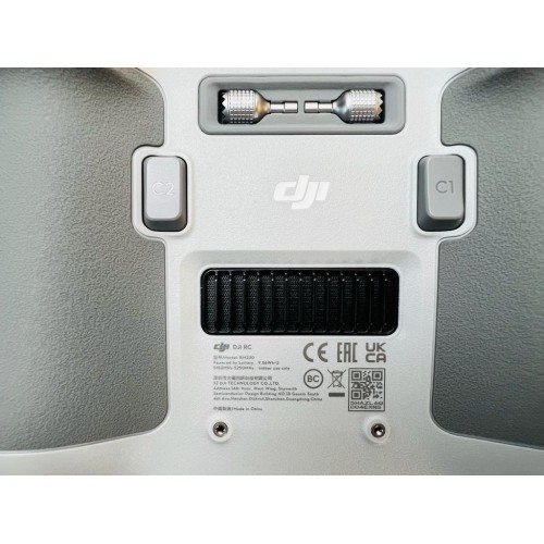 Квадрокоптер DJI Mavic 3 Pro в Казани с пультом DJI RC