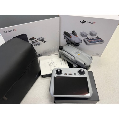 Квадрокоптер DJI AIR 2S Fly More Combo (пульт DJI RC с экраном) в Казани